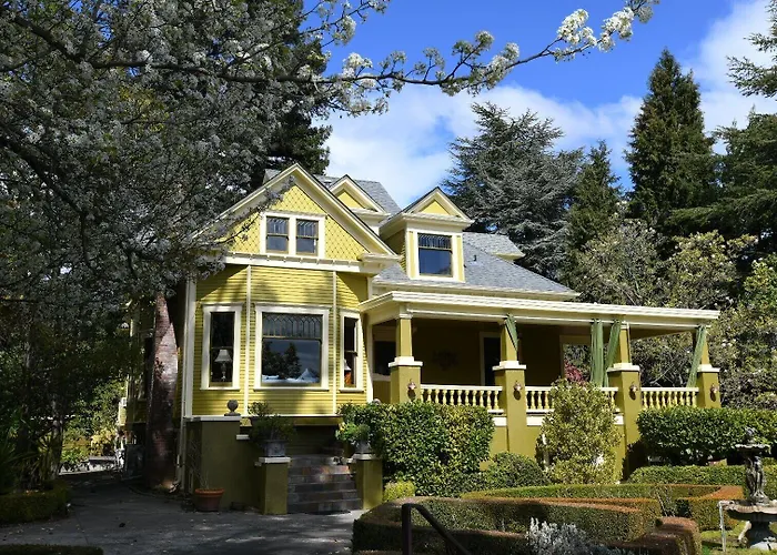 Calderwood Inn
